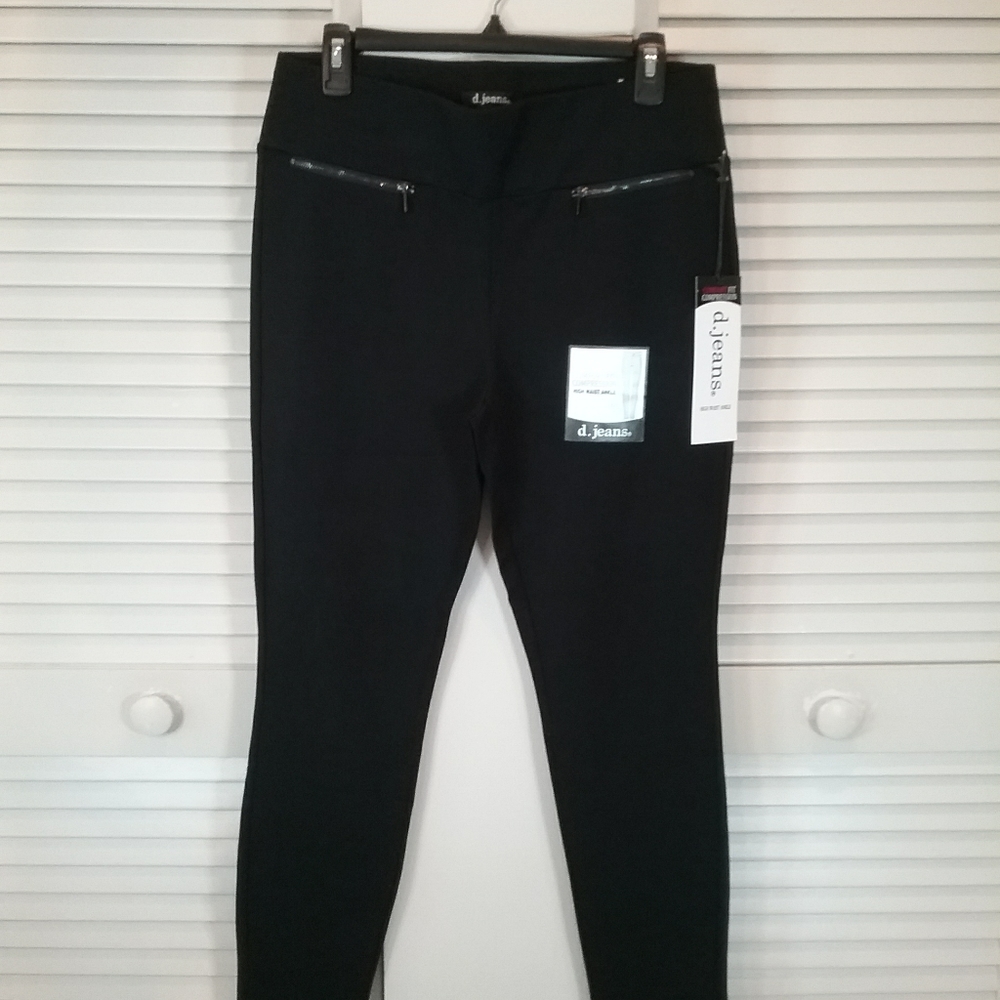 👖*Black Pull on Pants NWOT